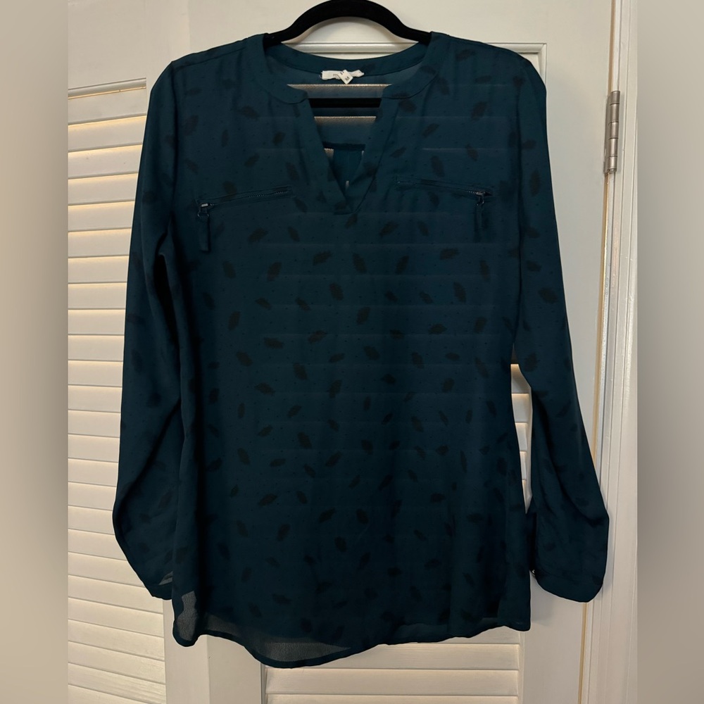 Maurice’s Feather top, M